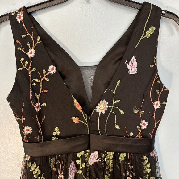 Size 8 Black Floral Embroidered Maxi Formal Dress Mesh Over Dress Embroidered - Picture 5 of 7